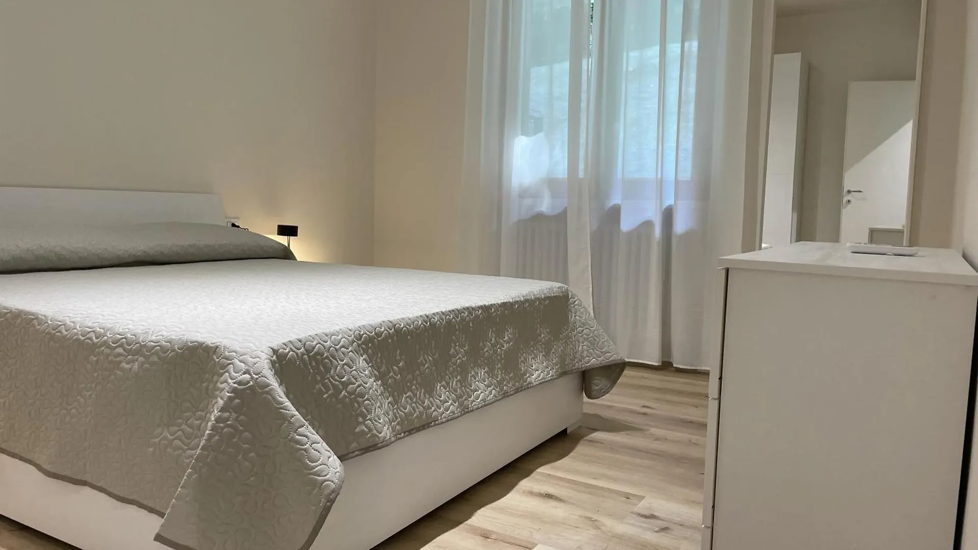 Appartamento Casa Emiliano Padenghe sul Garda 0*,  Italia